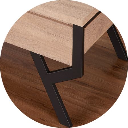 Mindent egyben vaslábak.